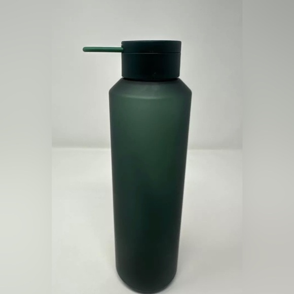 Starbucks Matte Green Plastic Water Bottle Tumbler Cup Venti 24oz NWT 2022 To Go - Picture 7 of 14